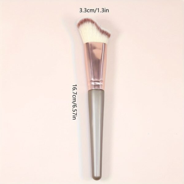 Luxury Sculpting Series: Exclusive Angled Contour Brush