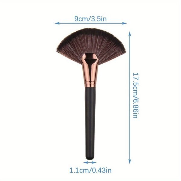 1715873099044-736eb8bafee147b9ae95d46f98e83d67-goods.jpg Fan-shaped Powder Finishing Brush - Black and Golden Handle