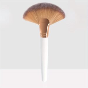 1715873479747-d2f69cb9078c4aa5a462f39c14459a63-goods.jpg Fan-Shaped Powder Brush - Luxurious and Professional