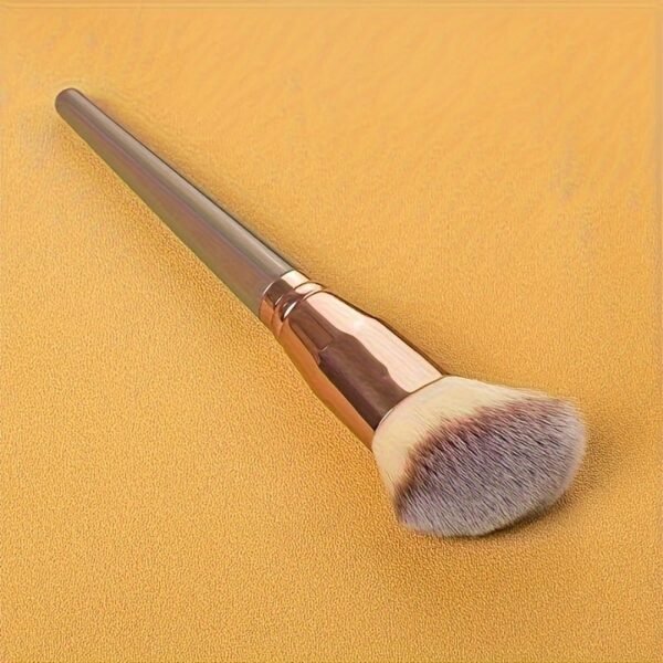 Premium Nylon Bristle Contour Brush: Soft, Angled, Multifunctional