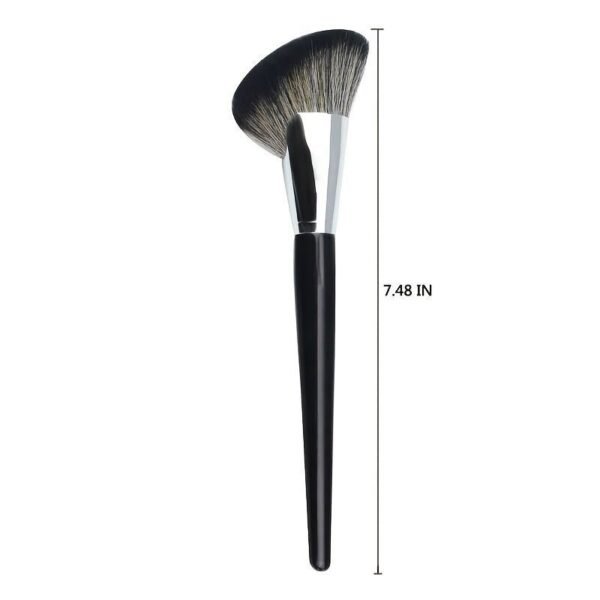 8bc22f7e876f4dd008ebf4ab54038f9d.jpg Premium Fan-Shaped Face Contour Brush Set