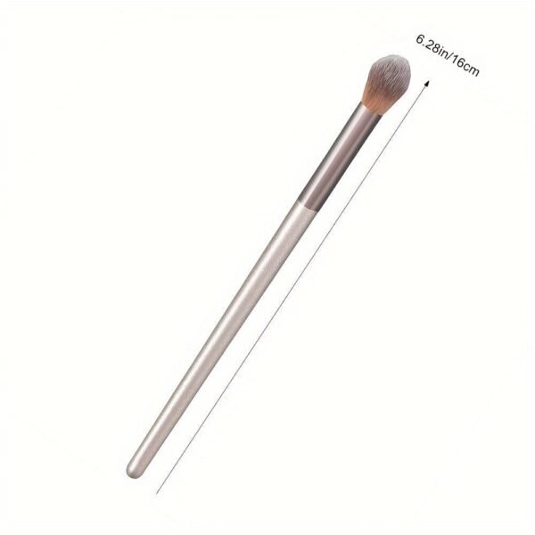 Wooden Champagne Highlighter Brush - Soft Bristles, Ergonomic Design