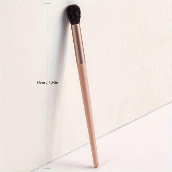 ed4e5845726377033282c8221b292ea8-1.jpg Blending Eyeshadow Brush - Soft Bristles for Seamless Application